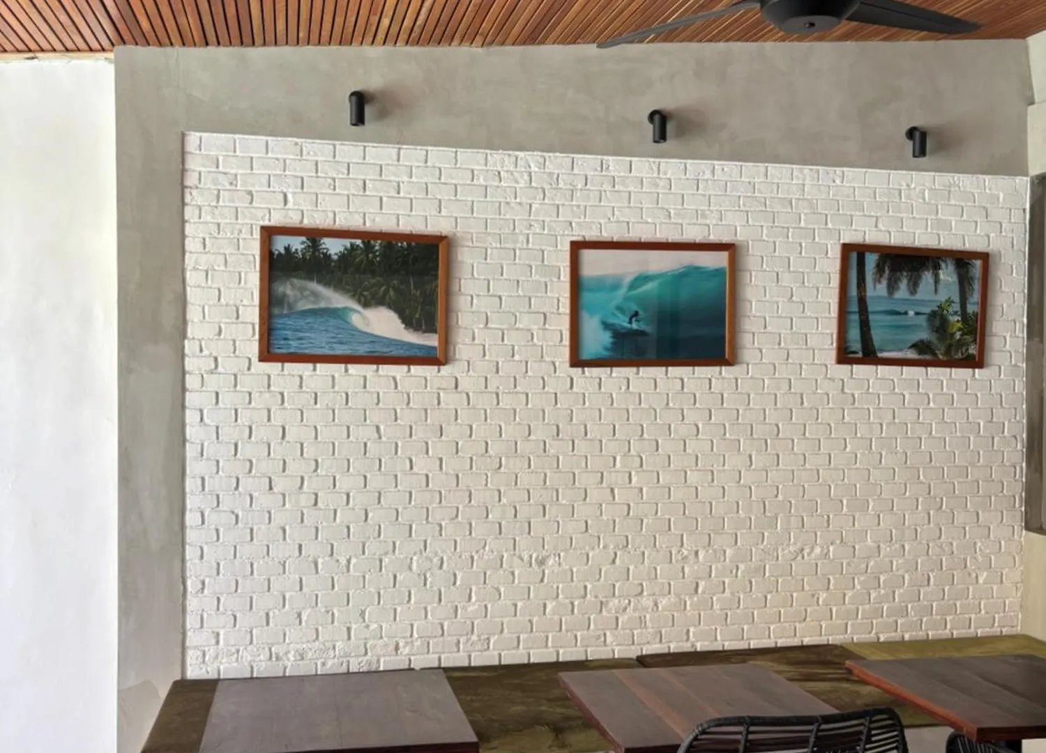 乌干沙 007 Surfhouse Bali酒店